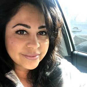 Meet your Posher, Annette